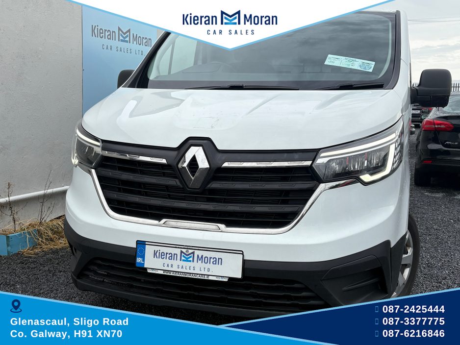 2023 Renault Trafic - image 2