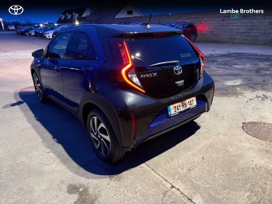2024 Toyota Aygo X - image 8