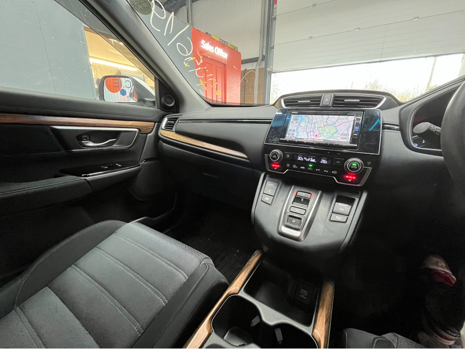2019 Honda CR-V €26950 2019 HONDA CR-V EX HYBRID 2.0 AUTOMATIC / CRUISE CONTROL / REVERSE CAMERA / ELECTRIC MEMORY & HEATED SEATS €26,950