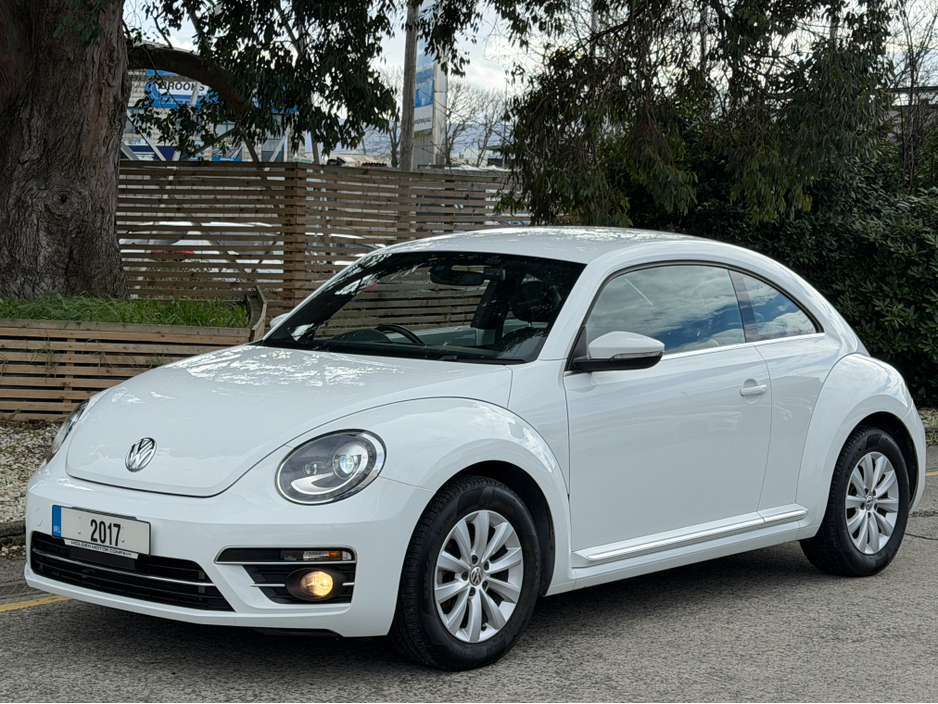 2017 Volkswagen Beetle - image 2