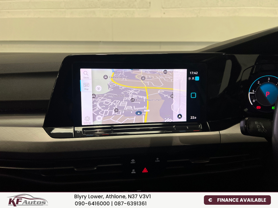 2023 Volkswagen Golf - image 28