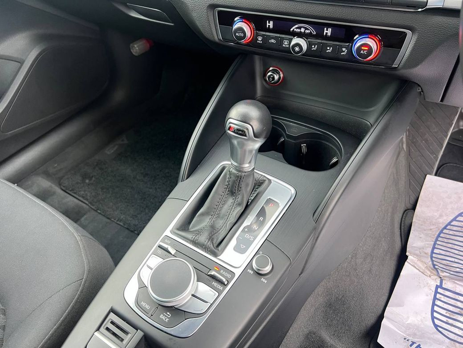 2015 Audi A3 - image 11