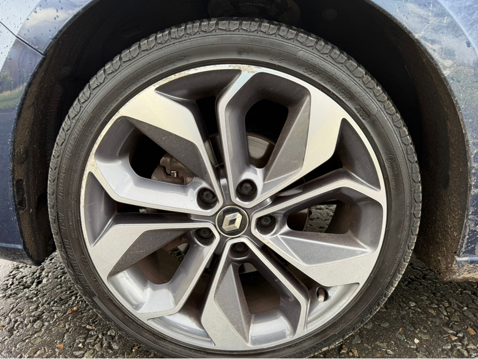 2020 Renault Megane ONE OWNER LOW MILEAGE SIGNATURE MODEL €14,950