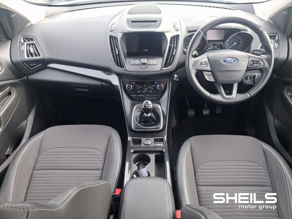 2019 Ford Kuga - image 3