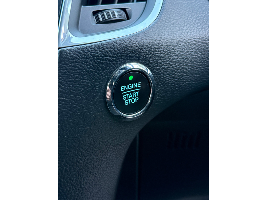 2021 Ford Galaxy - image 19