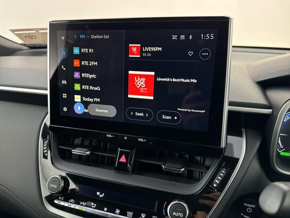 2025 Toyota Corolla Cross SOL Hybrid Top of the range €41,950