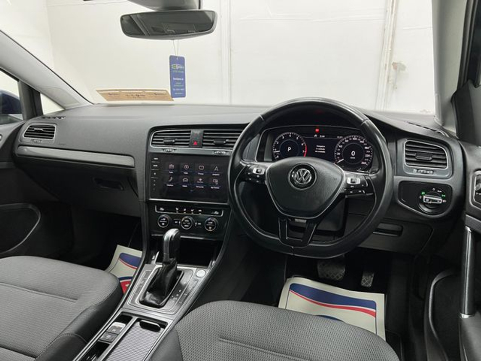 2019 Volkswagen Golf - image 12