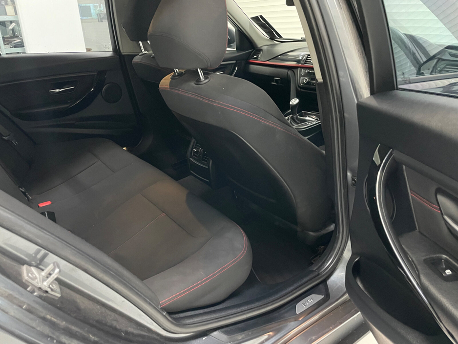 2014 BMW 3 Series 318D SPORT €9,995