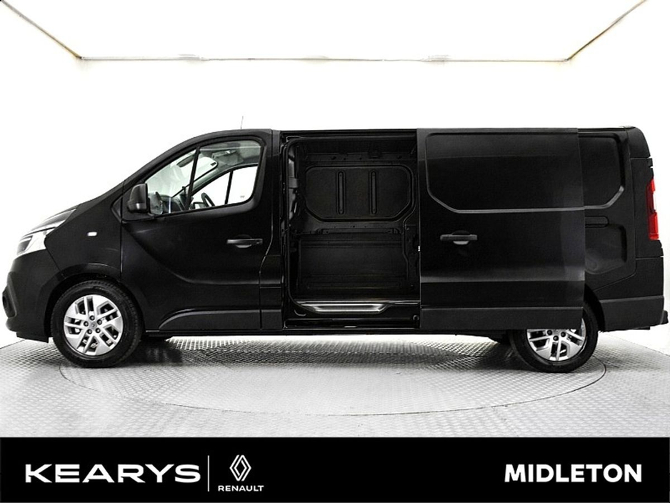 2021 Renault Trafic LL30 ENERGY DCI 145 Sport EX Vat. €21900 inc €17,878