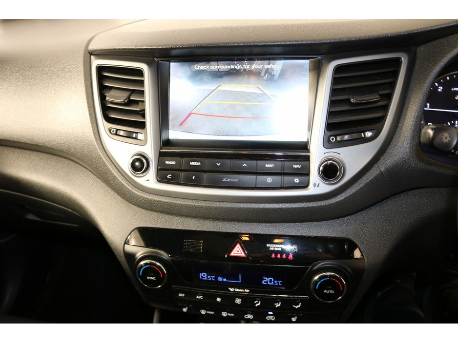 2016 Hyundai Tucson - image 6