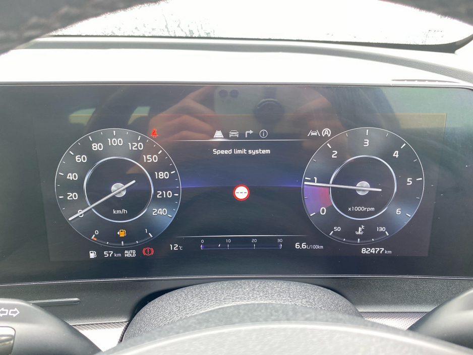 2022 Kia Sportage - image 10