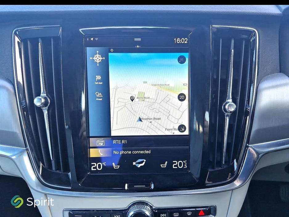 2018 Volvo S90 - image 10