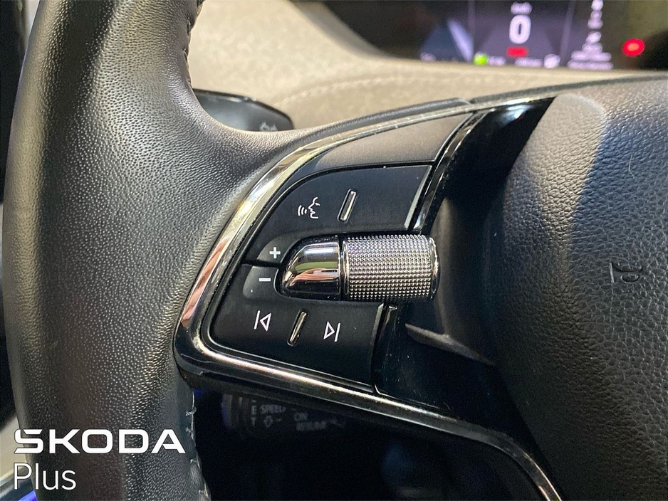 2023 Skoda Enyaq - image 21