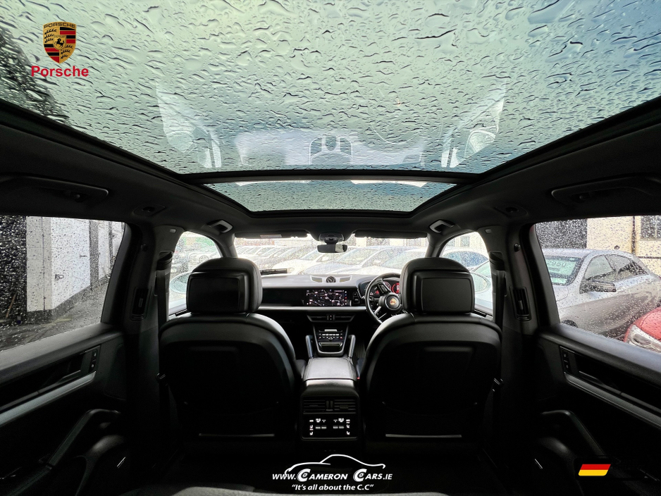 2024 Porsche Cayenne - image 44