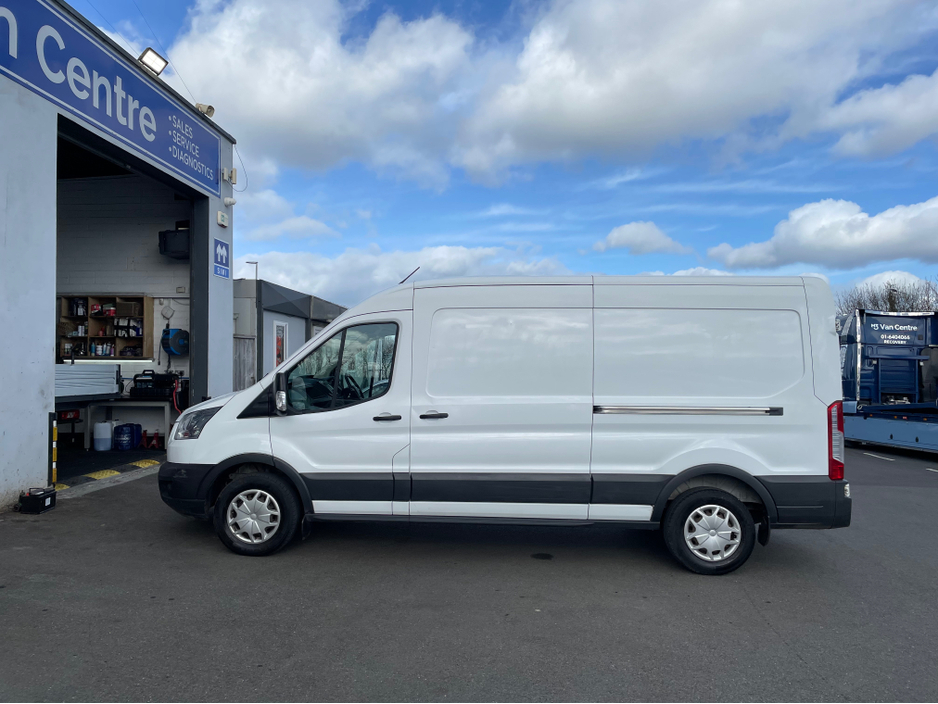 2016 Ford Transit - image 13