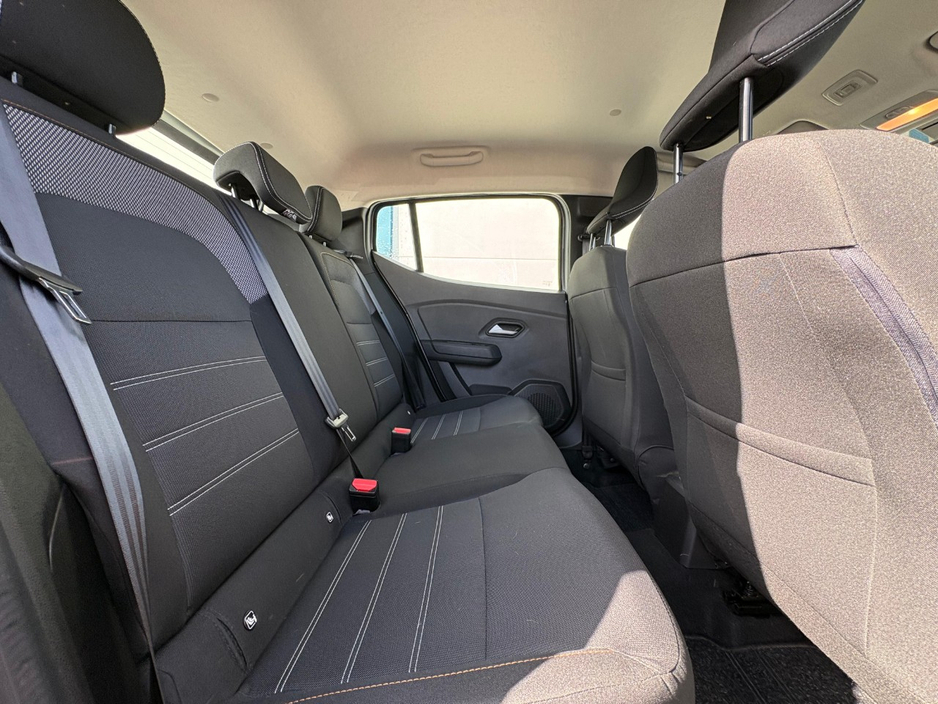 2025 Dacia Sandero - image 7
