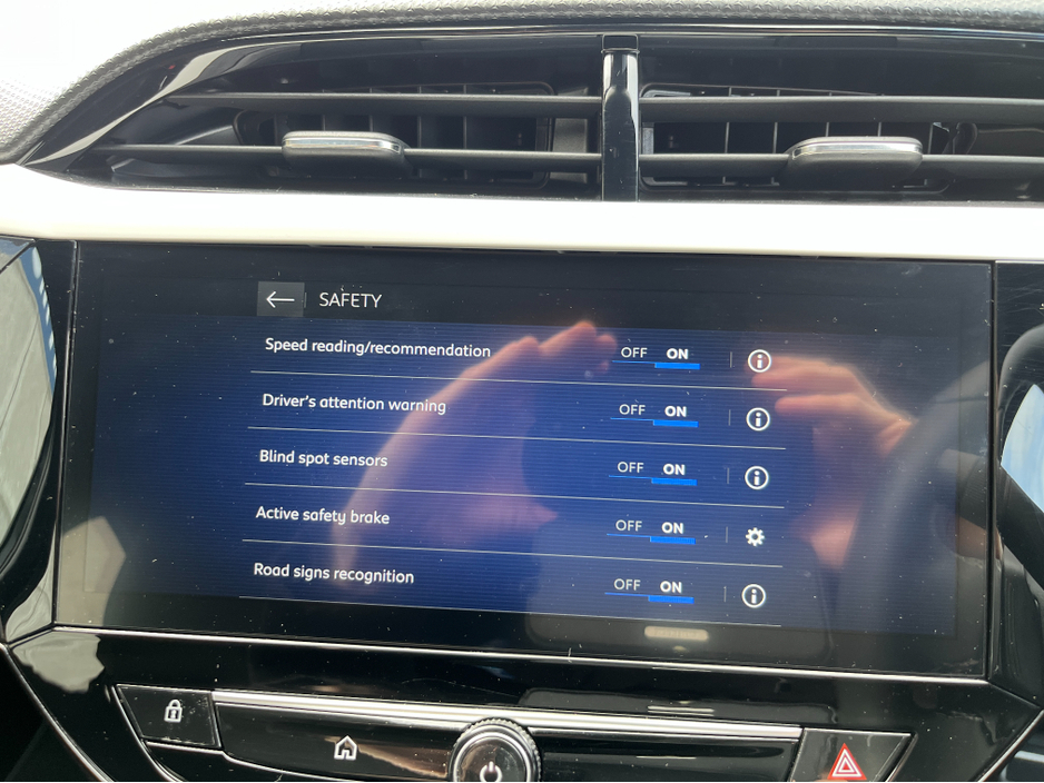 2024 Opel Corsa - image 22