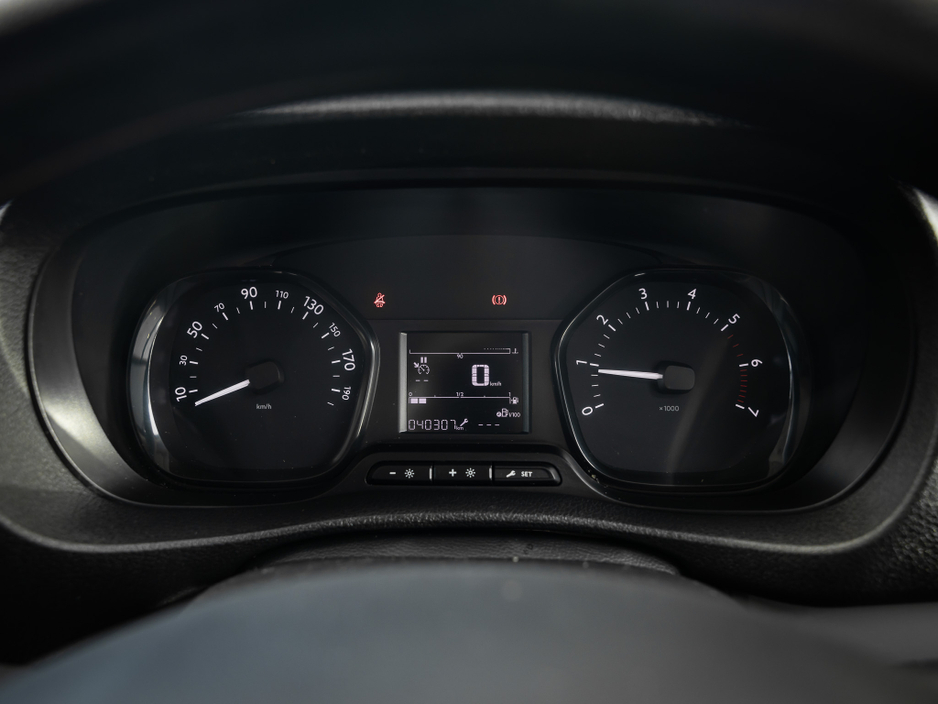 2023 Peugeot Expert - image 12