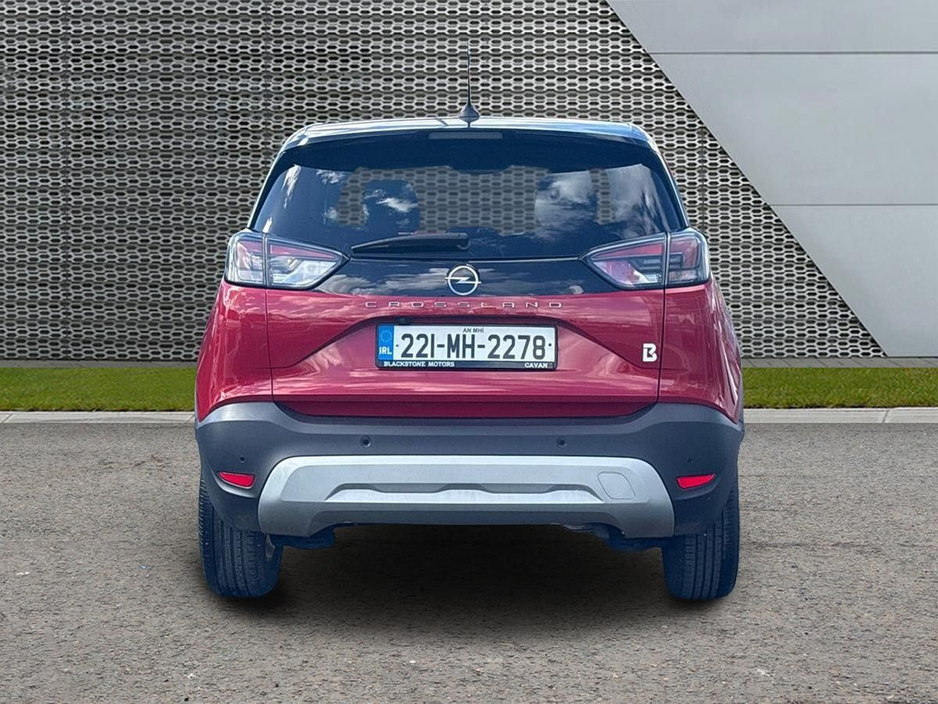 2022 Opel Crossland - image 9