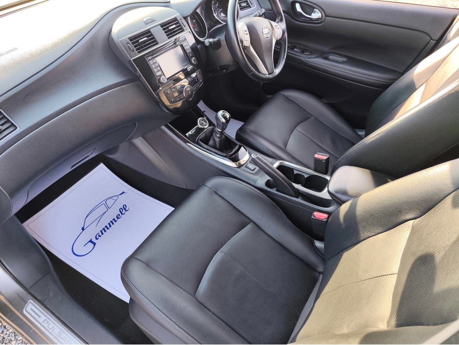 2015 Nissan Pulsar - image 10