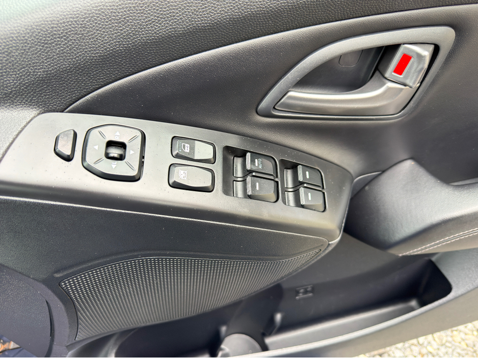 2014 Hyundai ix35 - image 28