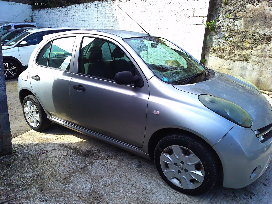 2008 Nissan Micra - image 8