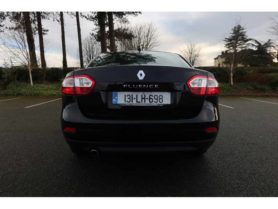 2013 Renault Fluence - image 21