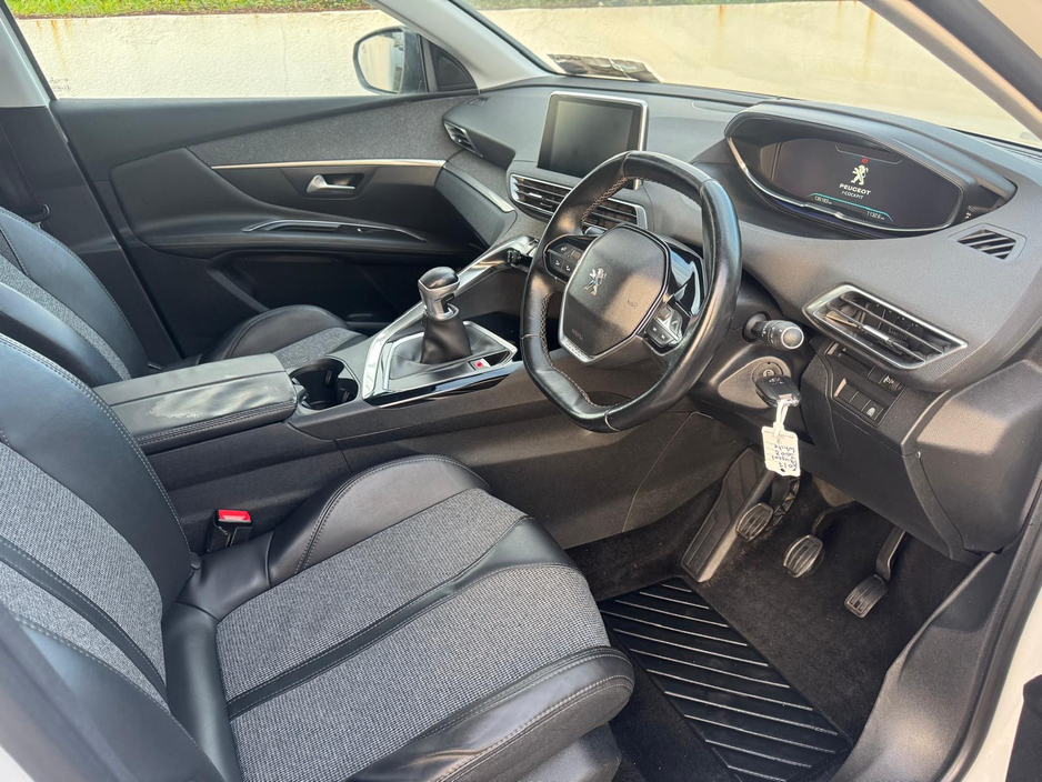 2017 Peugeot 3008 ALLURE 1.6 BLUE HDI NEW MODEL €13,395