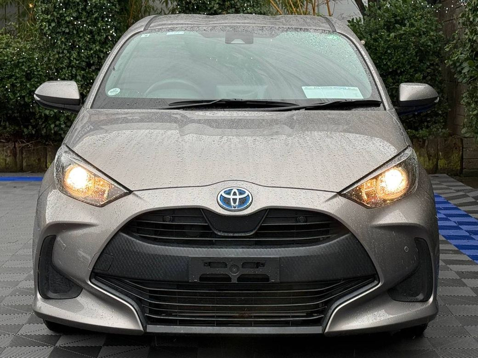 2021 Toyota Yaris 1.5 HYBRID // REVERSE CAMERA // ADAPTIVE CRUISE CONTROL // DIGITAL CLIMATE CONTROL €13,950