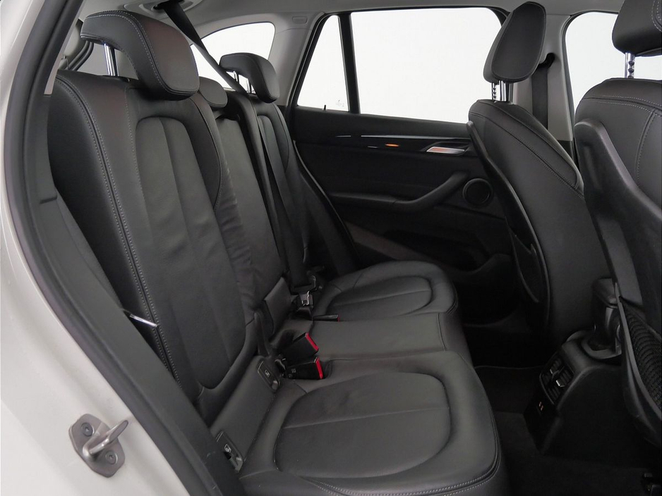 2022 BMW X1 sDrive18i Sport €32,900