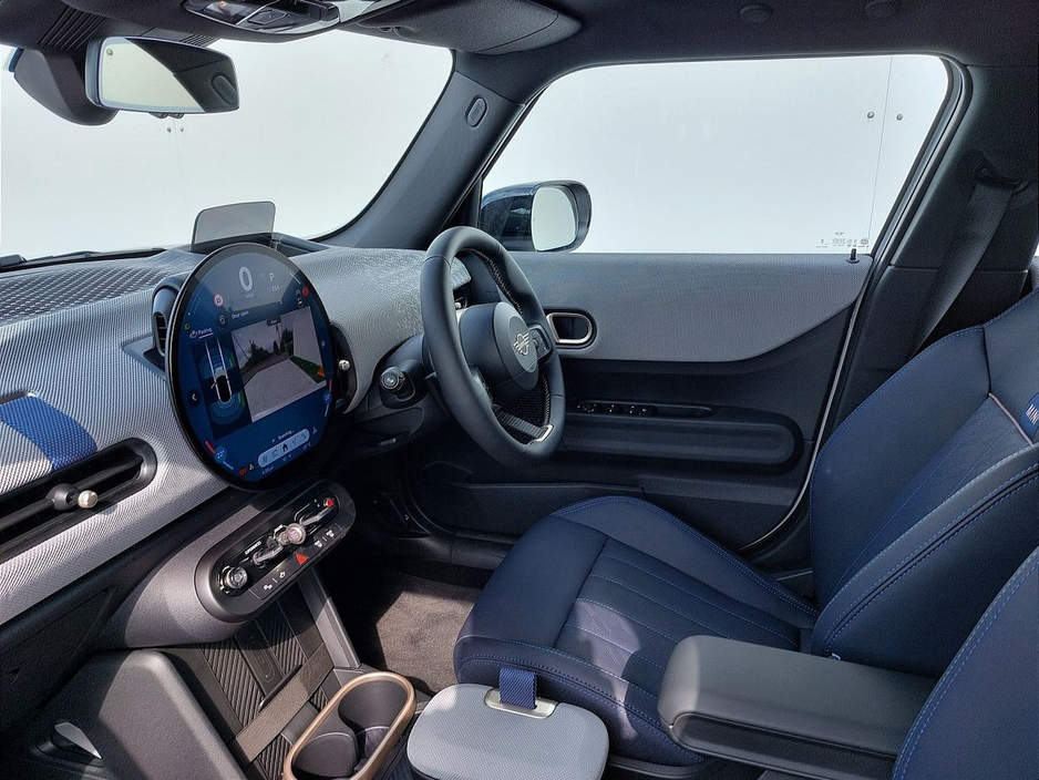 2025 MINI Hatch COOPER Cooper C 5DR €39,995