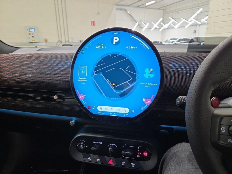 2026 MINI Aceman - image 7