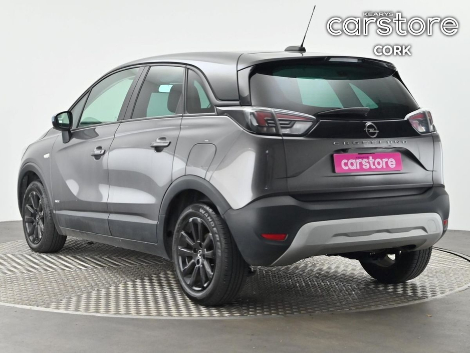 2022 Opel Crossland - image 3