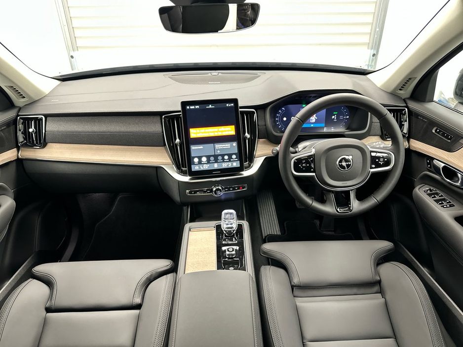 2026 Volvo XC90 - image 19