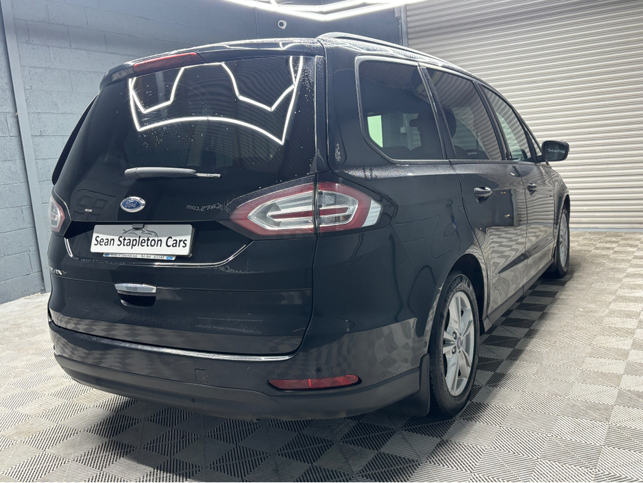 2017 Ford Galaxy - image 7