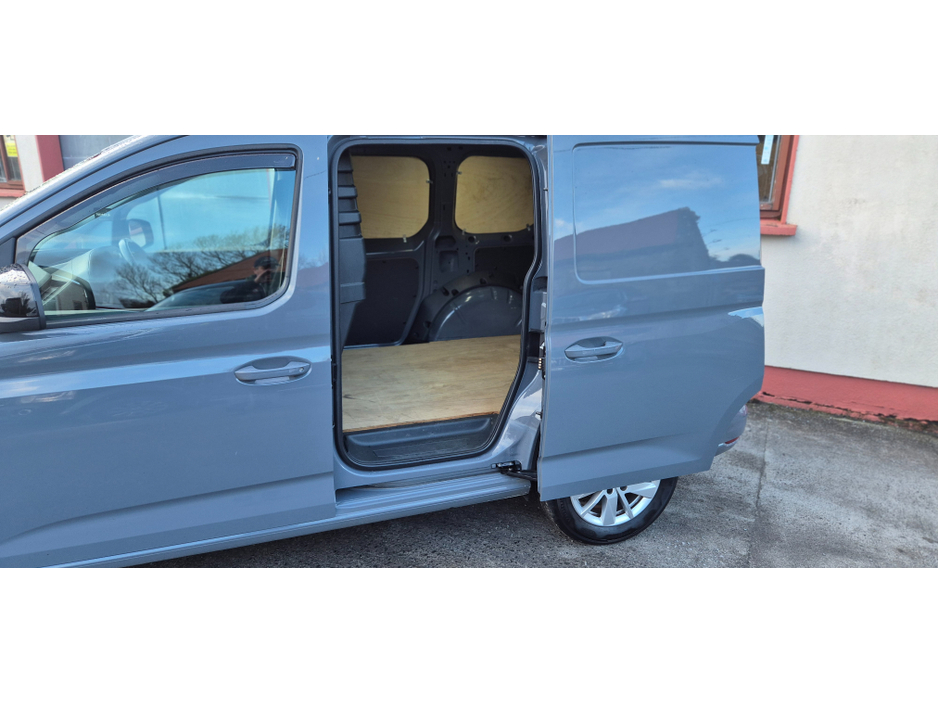 2024 Volkswagen Caddy CARGO ED TDI 122BHP Auto Plus Vat €23,537