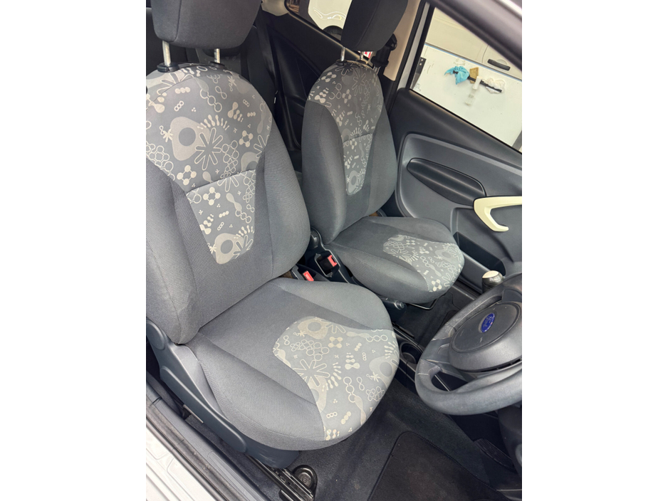 2011 Ford Ka 1.2 70 PS Studio €5,950