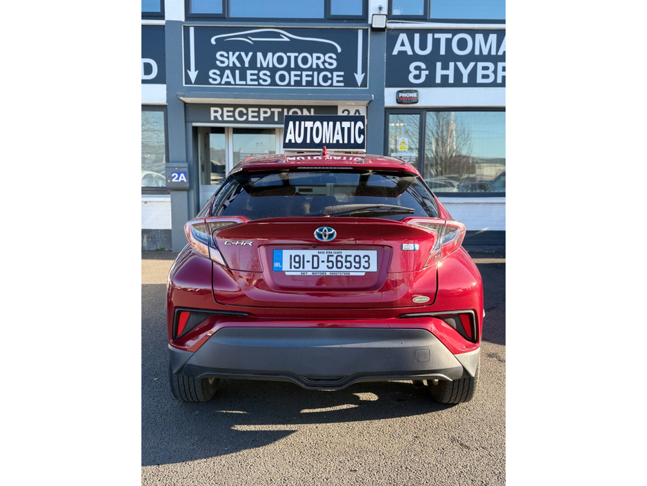2019 Toyota C-HR - image 5