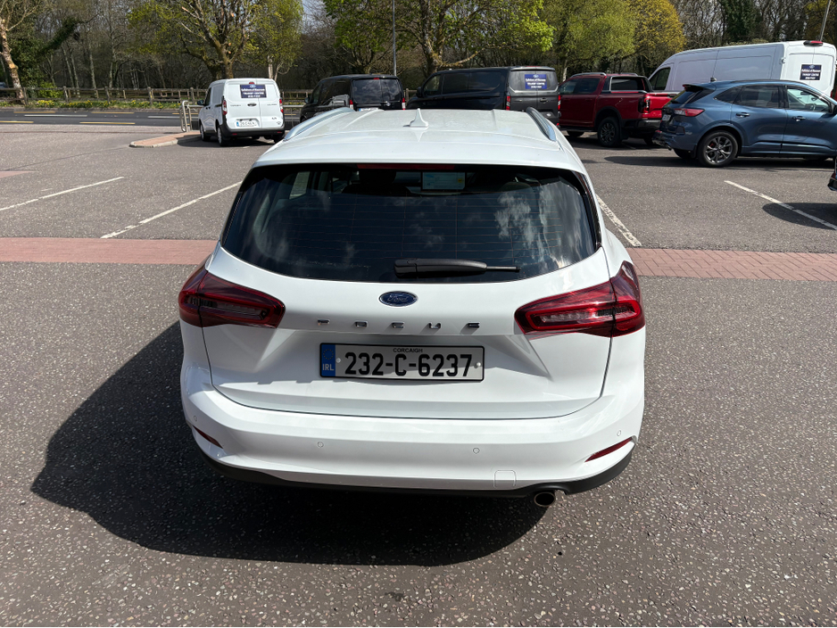 2023 Ford Focus - image 6