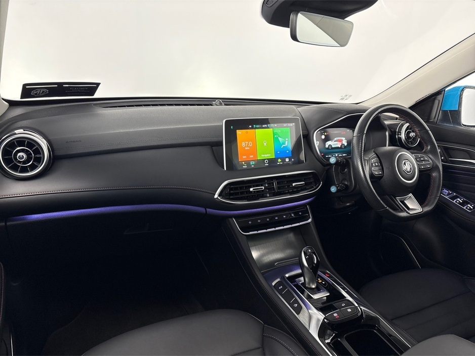 2023 MG HS EXCLUSIVE PHEV AUTO**PANORAMIC ROOF**DIGITAL DASH**TOUCH SCREEN APPLE CAR PLAY**MULTIFUNCTIONAL STEERING WHEEL**HEATED LEATHER SEATS**ELECTRIC SEATS**ELECTRIC FOLDING MIRRORS**ELECTRIC TAILGATE** €27,995