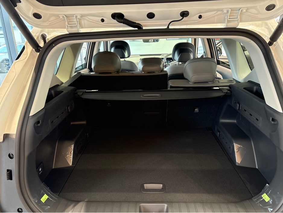 2026 Kia EV5 - image 12