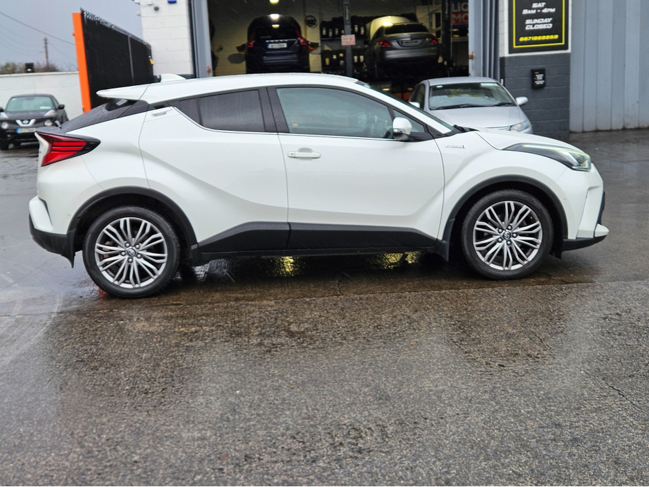 2022 Toyota C-HR 1.8 HYBRID SOL 4DR AUTO €19,950