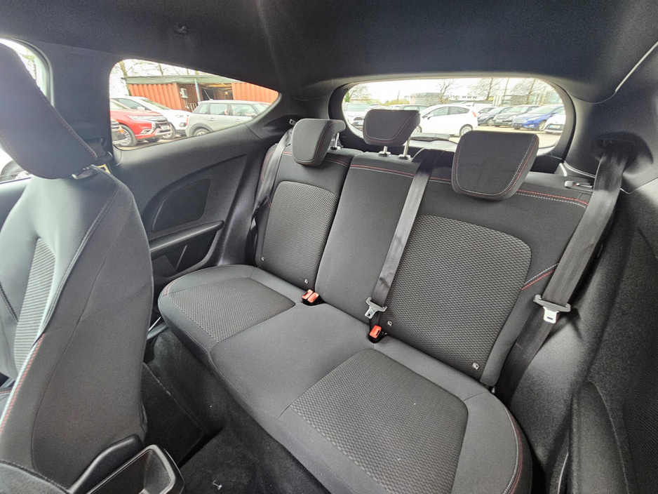 2018 Ford Fiesta - image 25