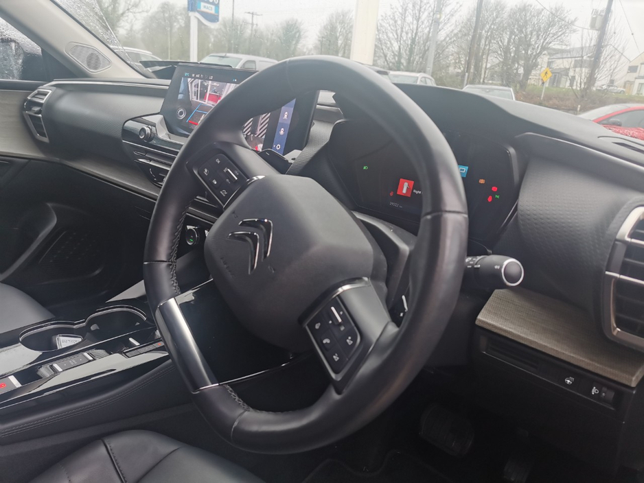 2023 Citroen C5X - image 7