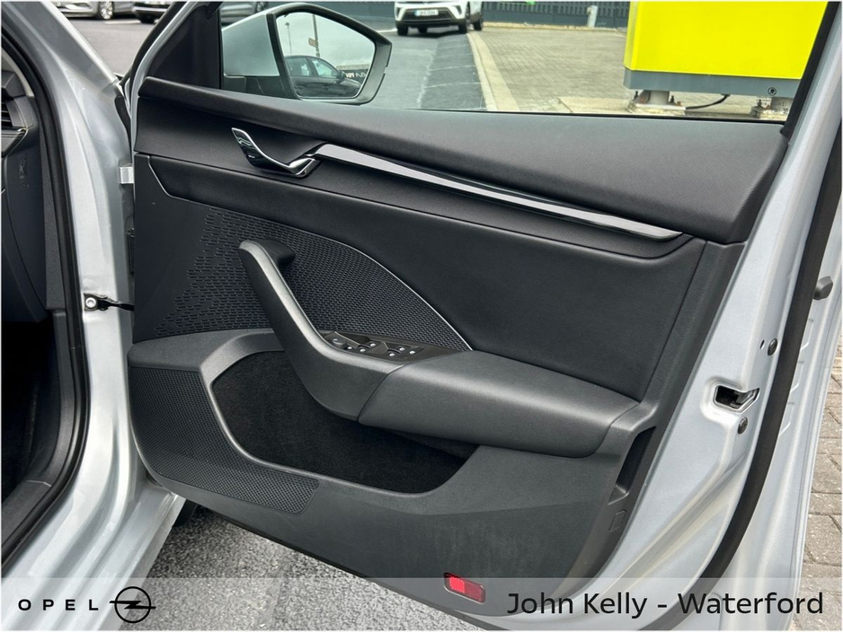 2024 Skoda Octavia - image 15