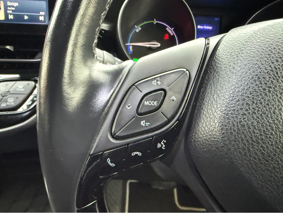 2018 Toyota C-HR - image 20