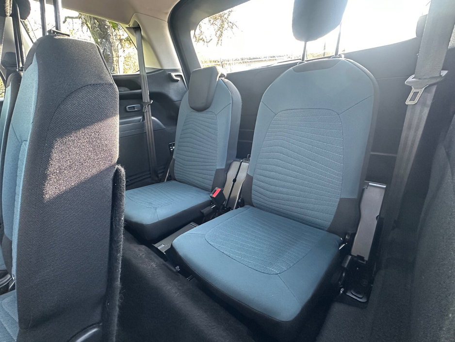 2017 Citroen C4 BlueHDi 100 Touch €9,995