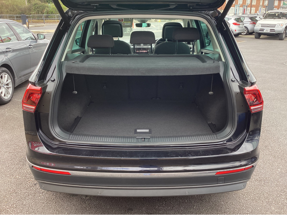 2019 Volkswagen Tiguan - image 19