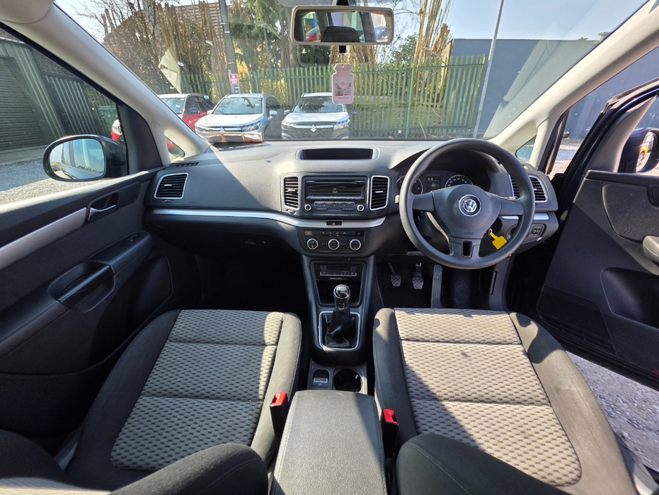 2015 Volkswagen Sharan - image 14