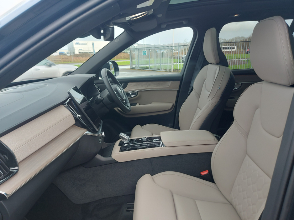 2026 Volvo XC90 T8 PHEV PLUS DARK AWD 5DR €99,950